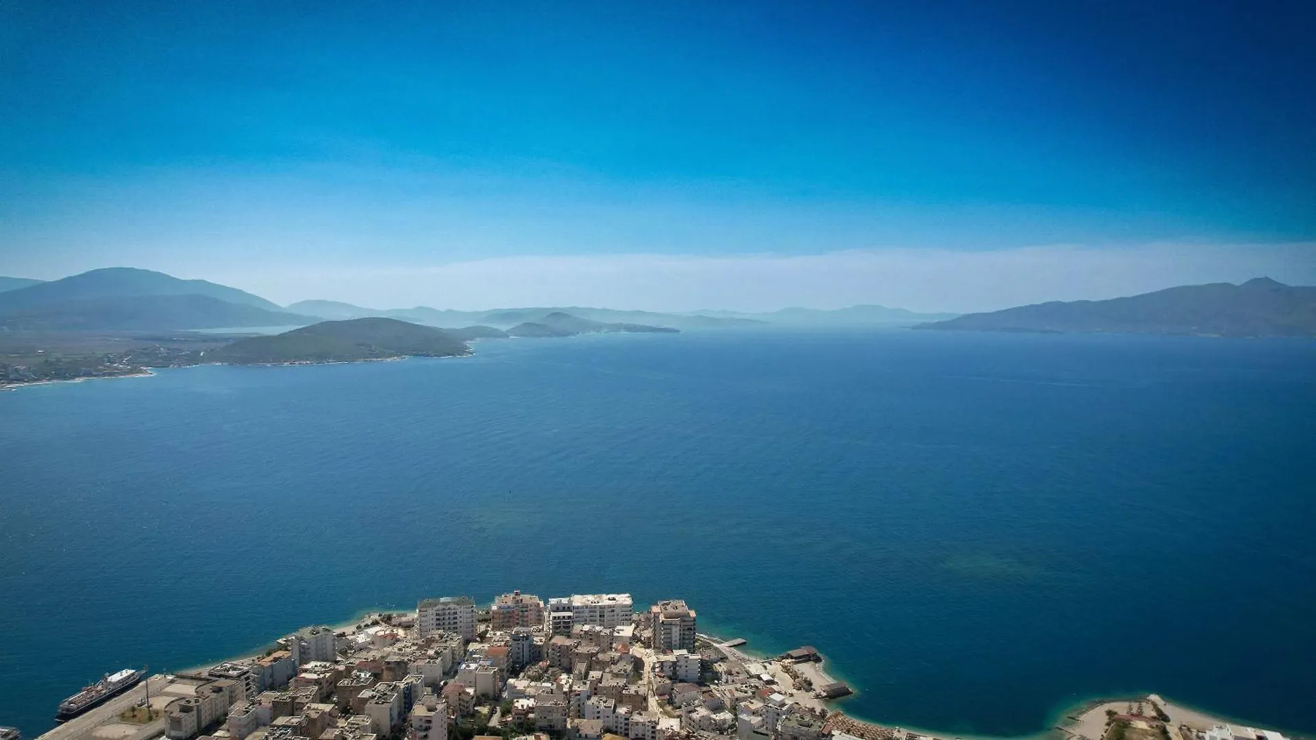 Emiljano Apartment Sarande