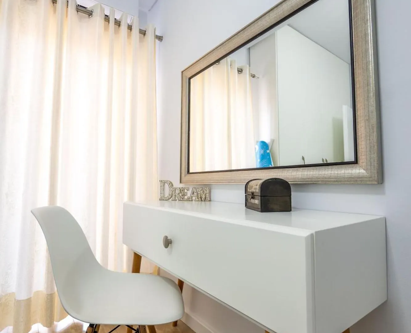 Emiljano Apartment Sarande