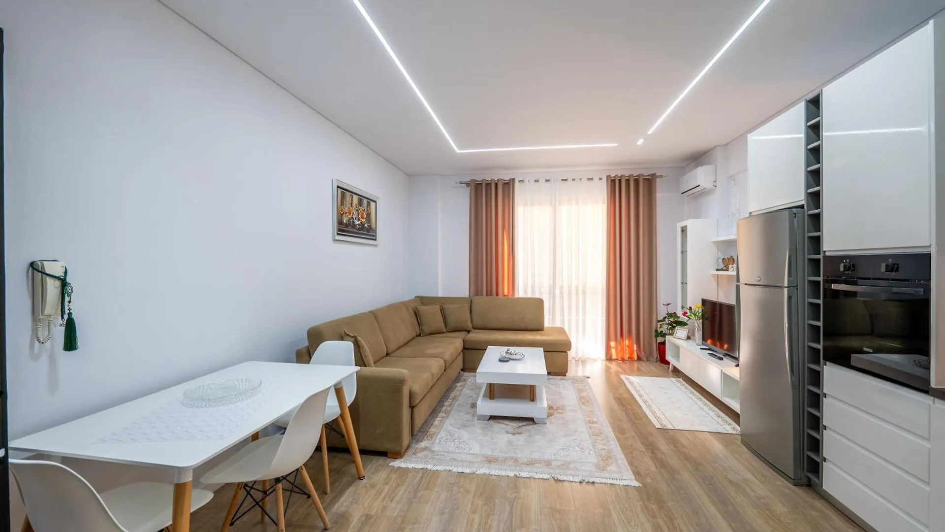 Emiljano Apartment Sarande 0*,