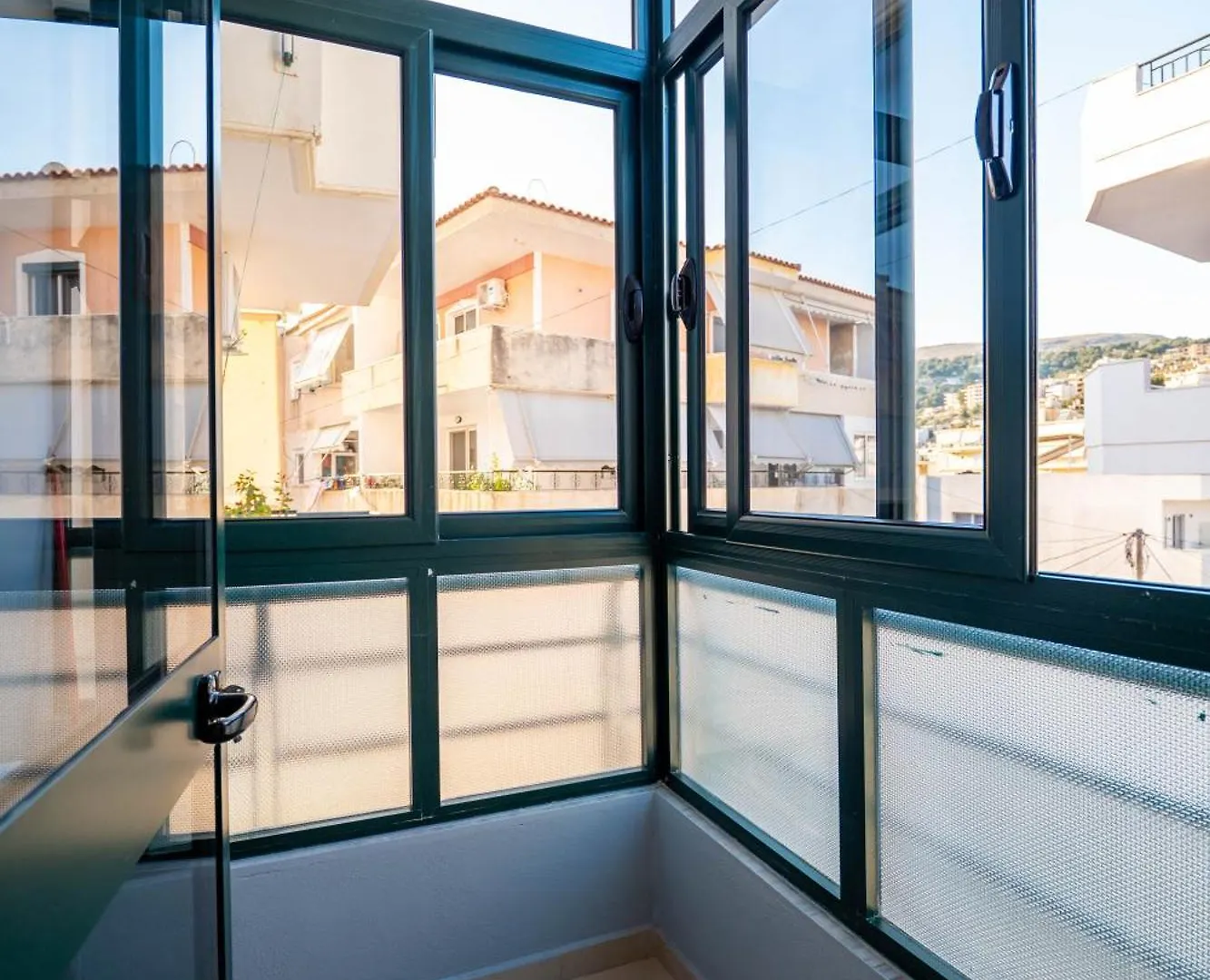 Emiljano Apartment Sarande