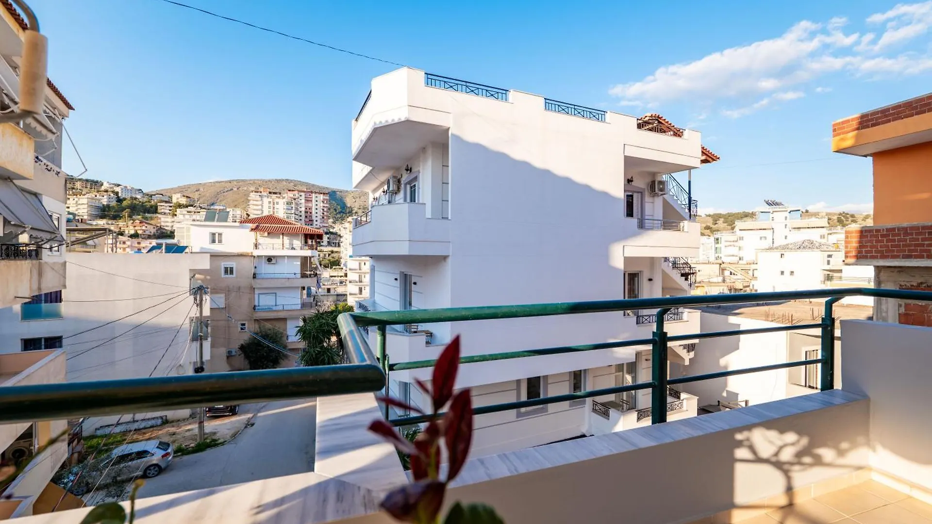 Emiljano Apartment Sarande