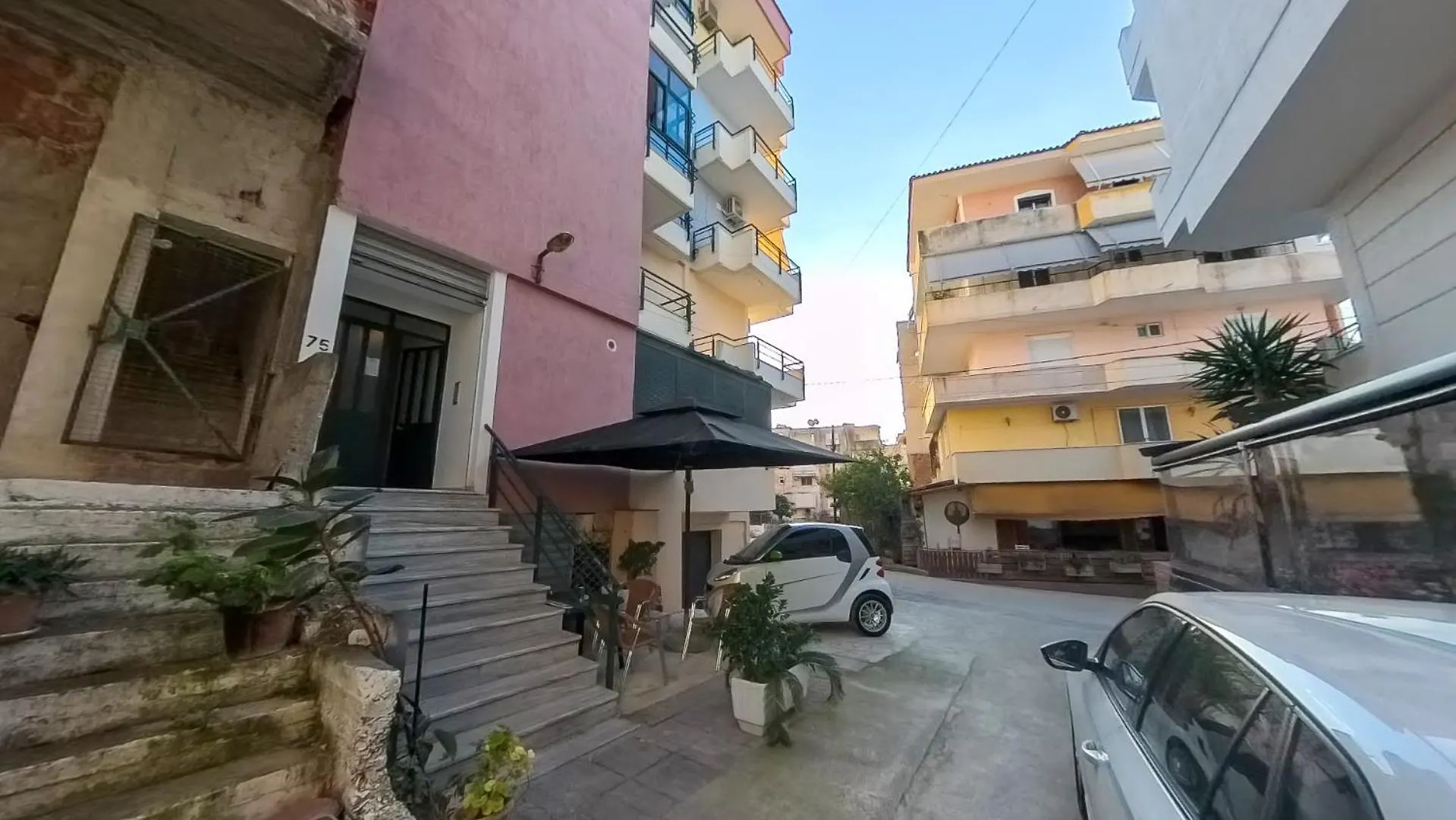 Emiljano Apartment Sarande Albania